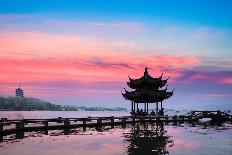 Закат над Западным озером