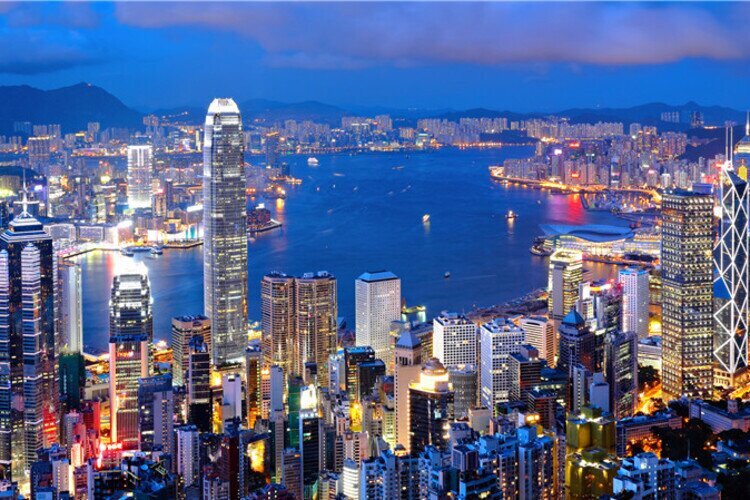 ночной вид на Гонконг