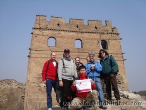 Пеший тур включает разные участки Великой Китайской стены